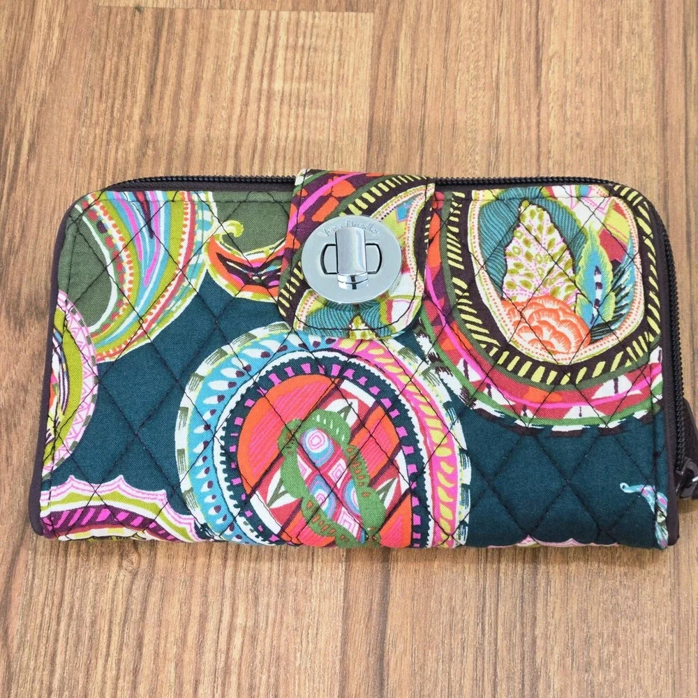Vera Bradley Turnlock Wallet Paisley Quilted Cotton Zip Around Teal Colorful 5x8 - Picture 5 of 8